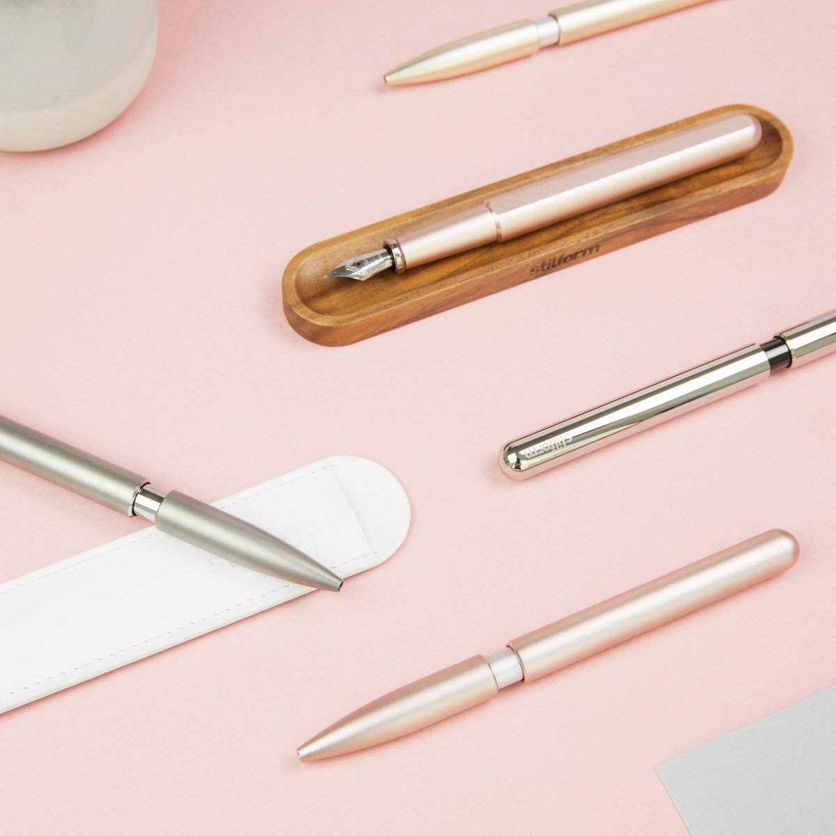 アクセサリー】stilform オリジナル 木製ホルダー – stilform JAPAN